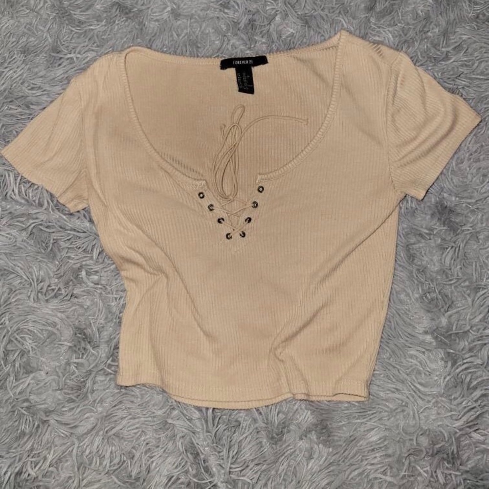 FOREVER 21 crop top ✨